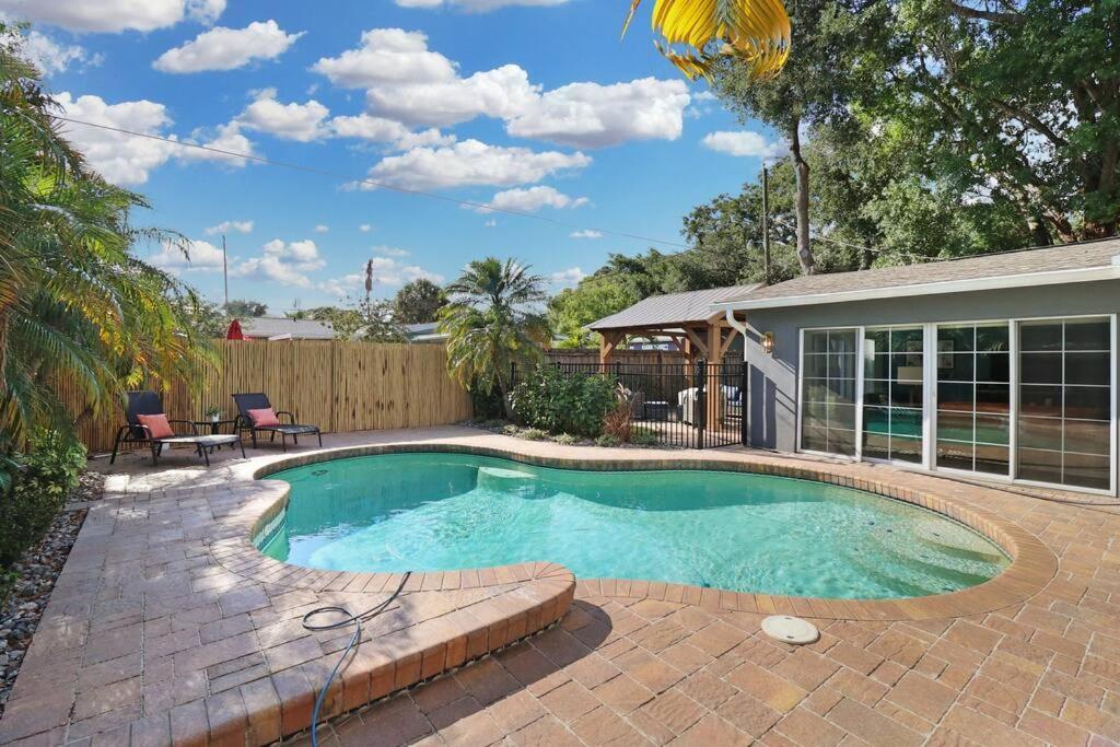 Palm Tree Paradise Tampa Pool Home Esterno foto